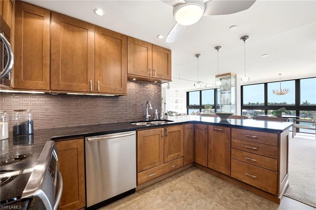 2400 Gulf Shore Blvd N, Unit 502, Naples, FL 34103 Photo
