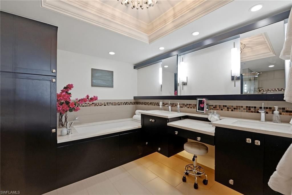 2400 Gulf Shore Blvd N, Unit 502, Naples, FL 34103 Photo