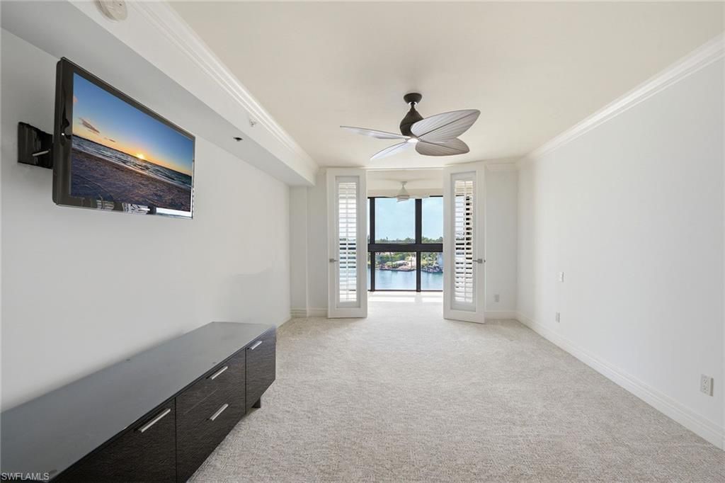 2400 Gulf Shore Blvd N, Unit 502, Naples, FL 34103 Photo