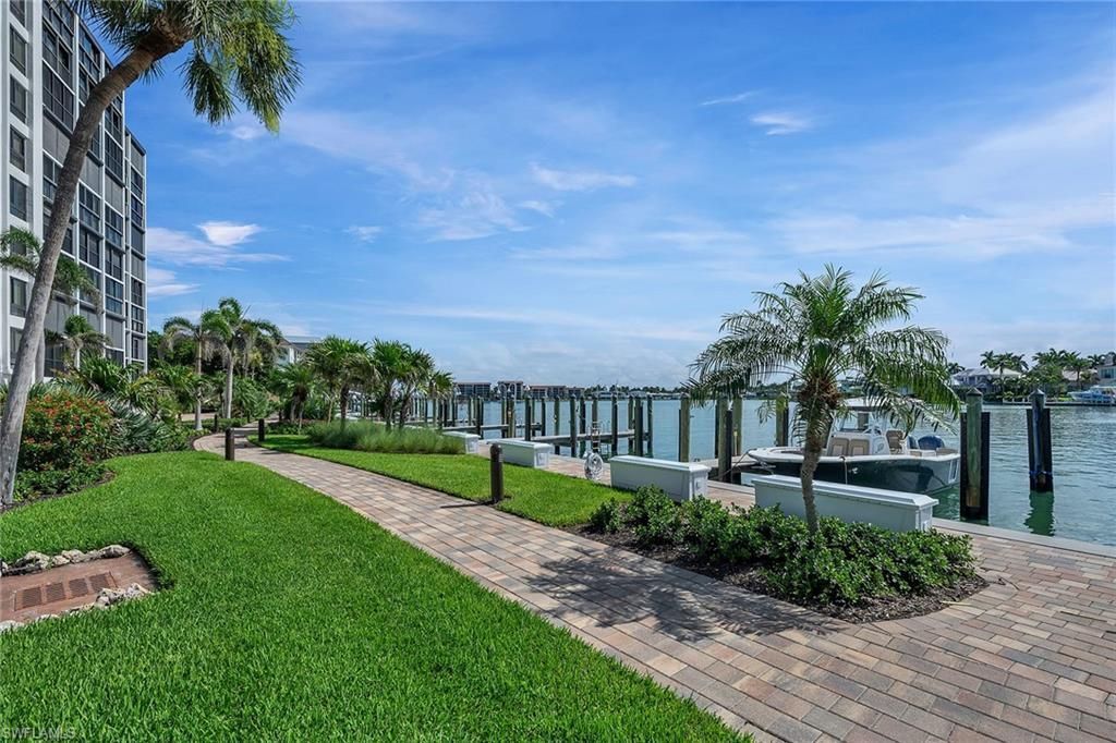 2400 Gulf Shore Blvd N, Unit 502, Naples, FL 34103 Photo