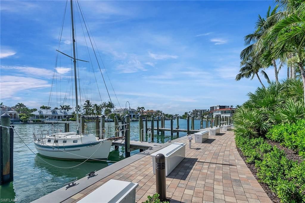 2400 Gulf Shore Blvd N, Unit 502, Naples, FL 34103 Photo