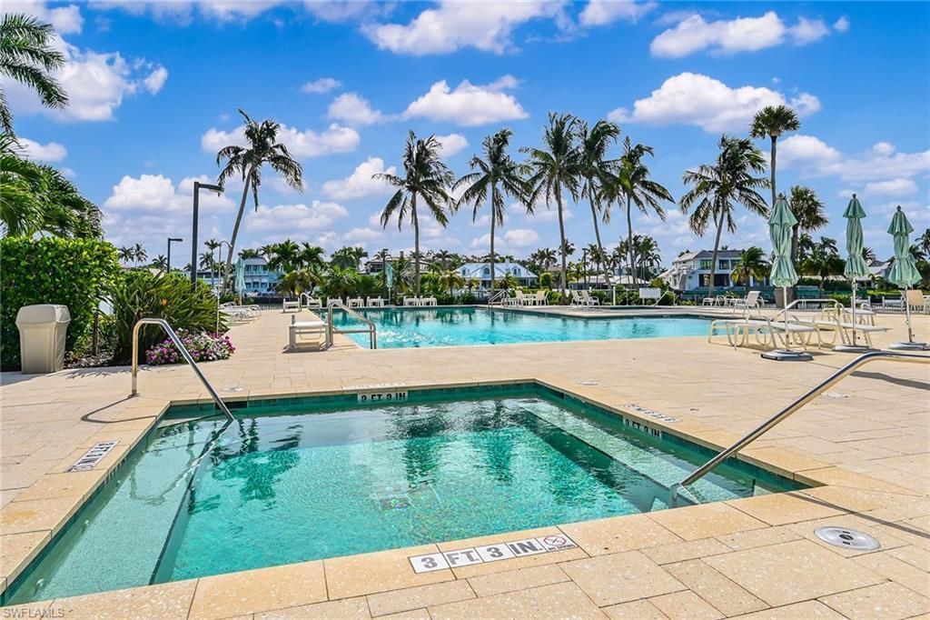 2400 Gulf Shore Blvd N, Unit 502, Naples, FL 34103 Photo