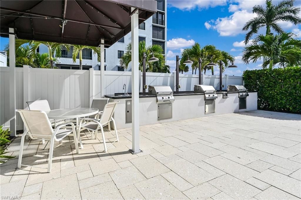 2400 Gulf Shore Blvd N, Unit 502, Naples, FL 34103 Photo