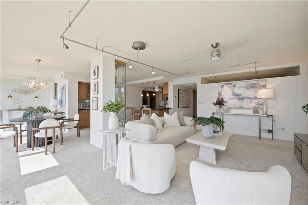 2400 Gulf Shore Blvd N, Unit 502, Naples, FL 34103 Photo