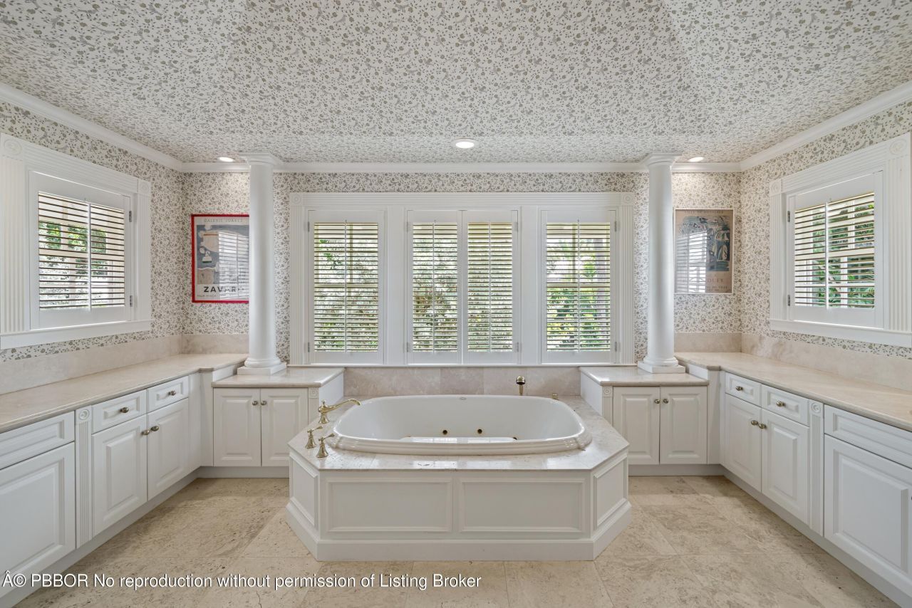 6 Via Vizcaya, Palm Beach, FL 33480 Photo