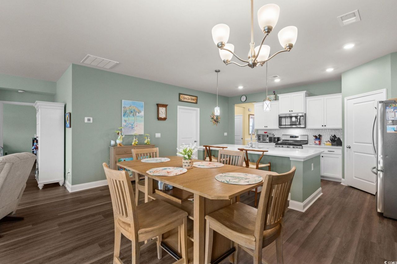 1102 Barrington Way Photo 17