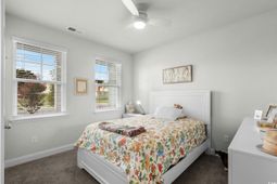 1102 Barrington Way photo 4