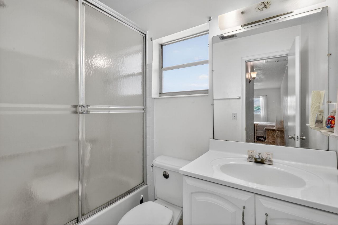 2152 NE 1st Way, Unit 205, Boynton Beach, FL 33435 Photo