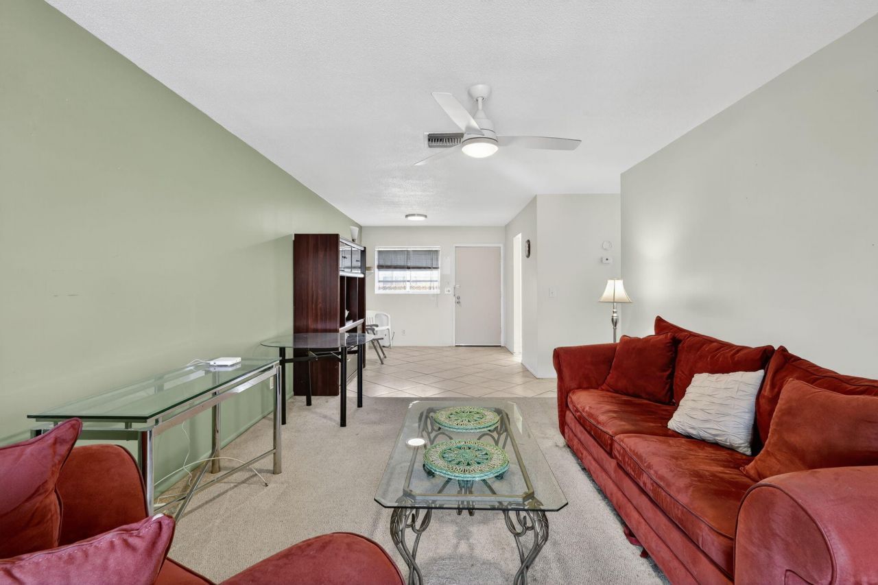 2152 NE 1st Way, Unit 205, Boynton Beach, FL 33435 Photo