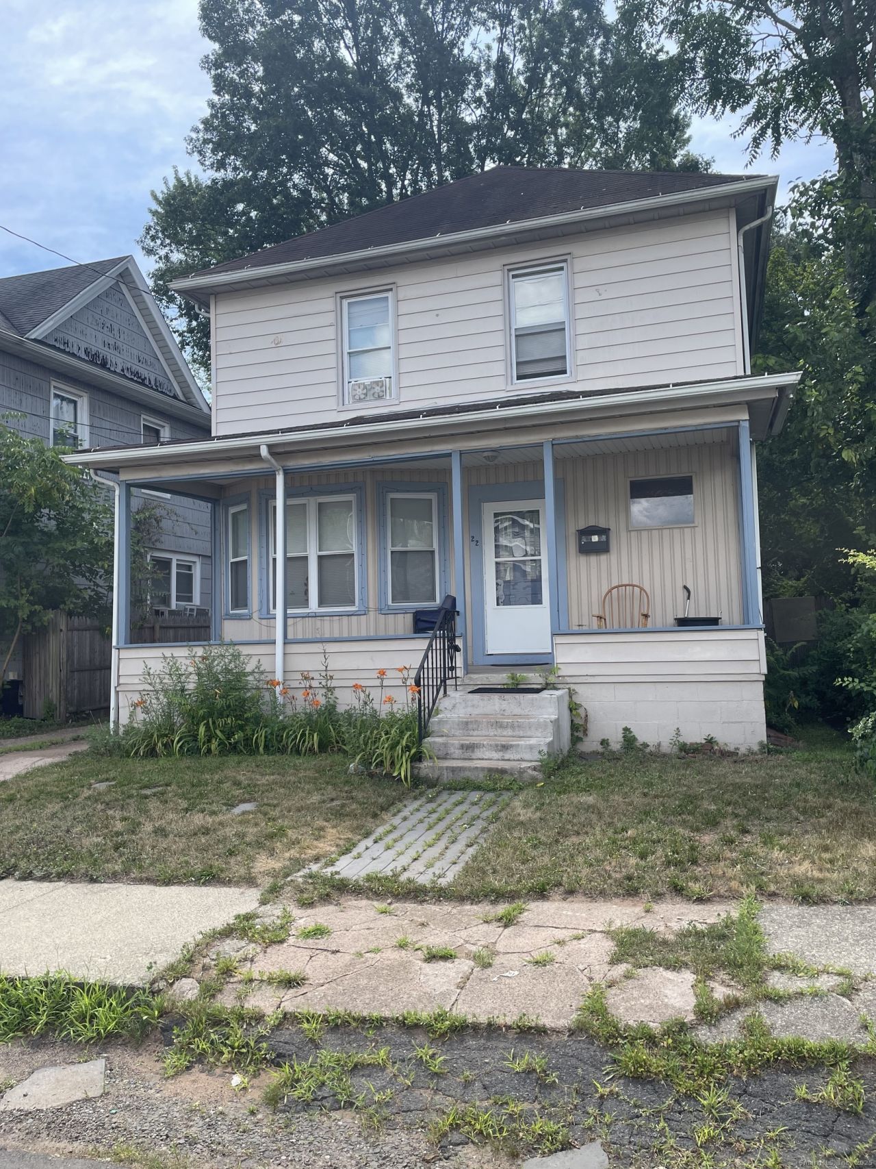 22 Thill, West Haven, CT 06516 Main Photo