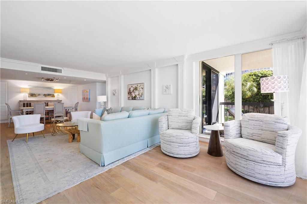 4551 Gulf Shore Blvd N, Unit 204, Naples, FL 34103 Photo