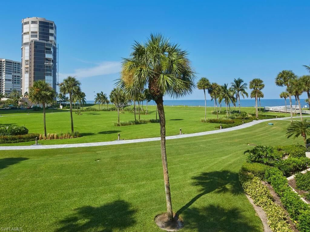 4551 Gulf Shore Blvd N, Unit 204, Naples, FL 34103 Photo