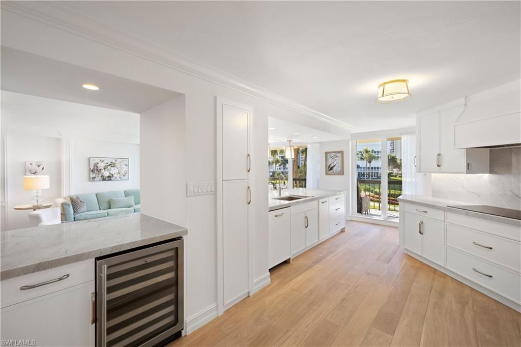 4551 Gulf Shore Blvd N, Unit 204, Naples, FL 34103 Photo