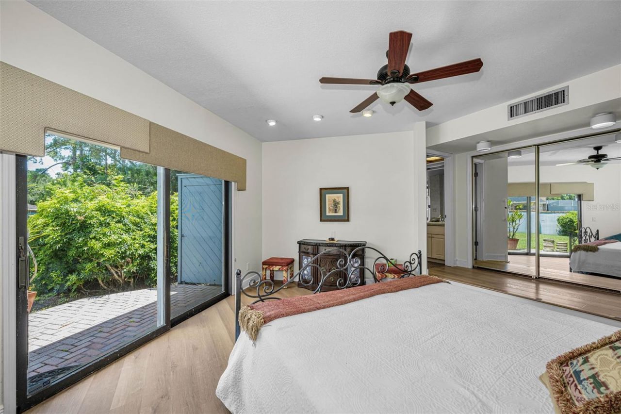 10479 Longwood Drive, Seminole, FL 33777 Photo