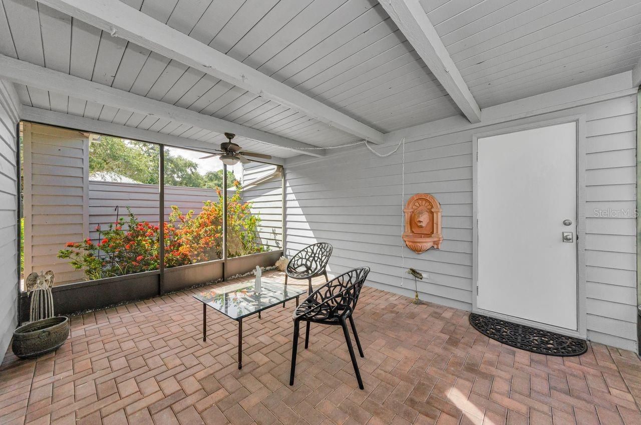 10479 Longwood Drive, Seminole, FL 33777 Photo