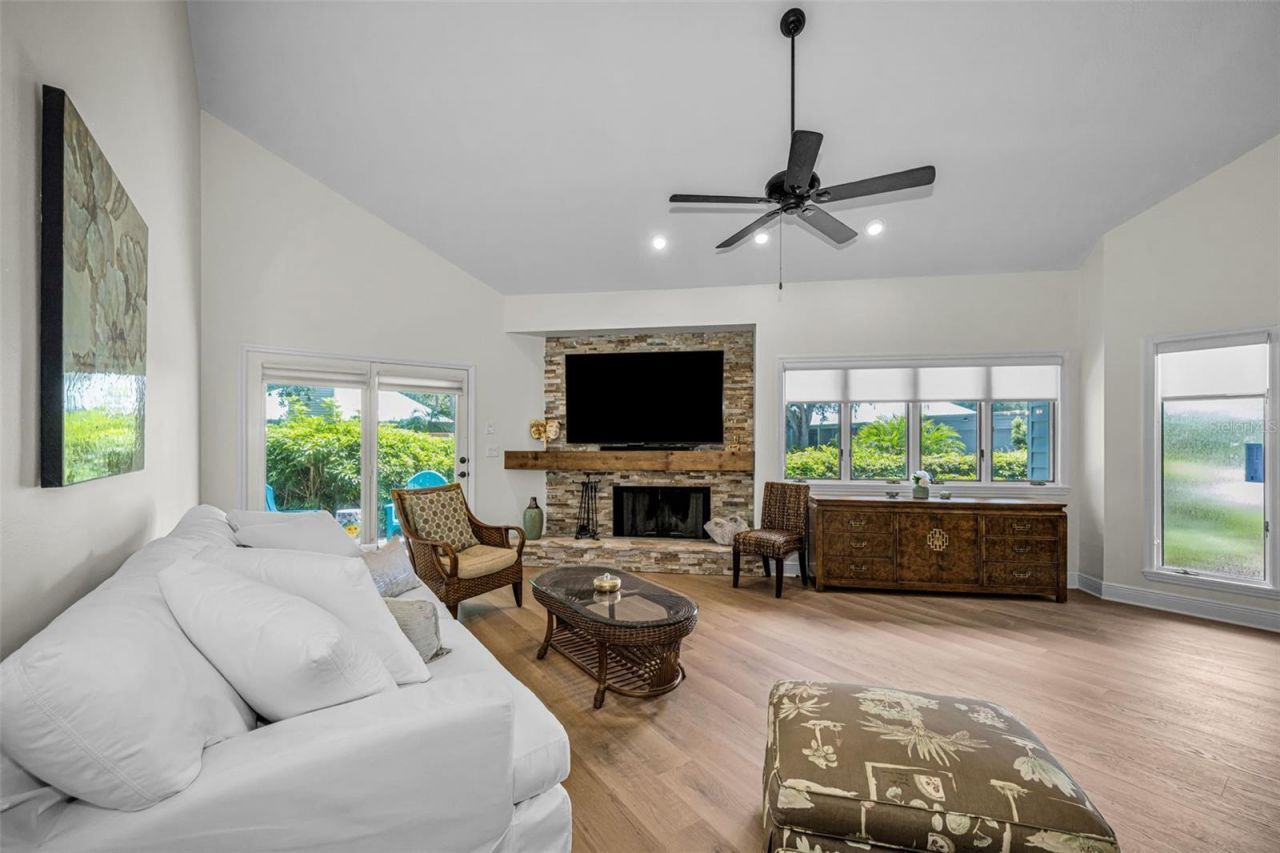 10479 Longwood Drive, Seminole, FL 33777 Photo
