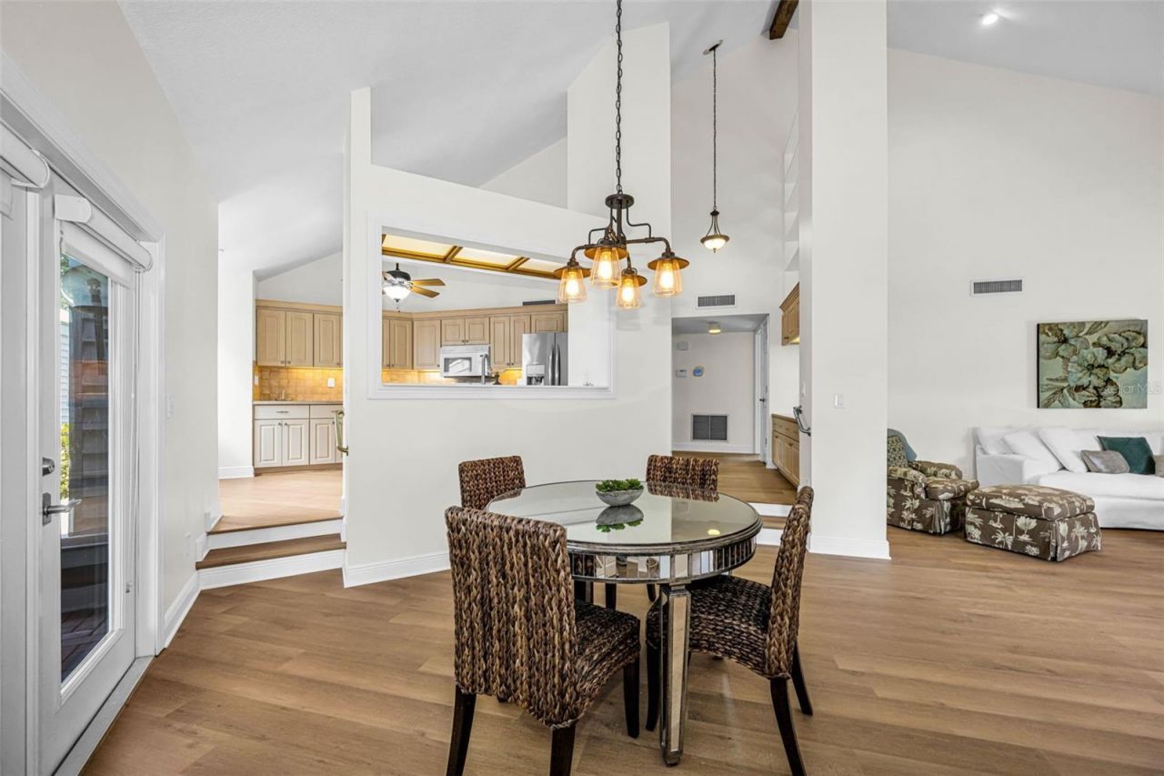 10479 Longwood Drive, Seminole, FL 33777 Photo