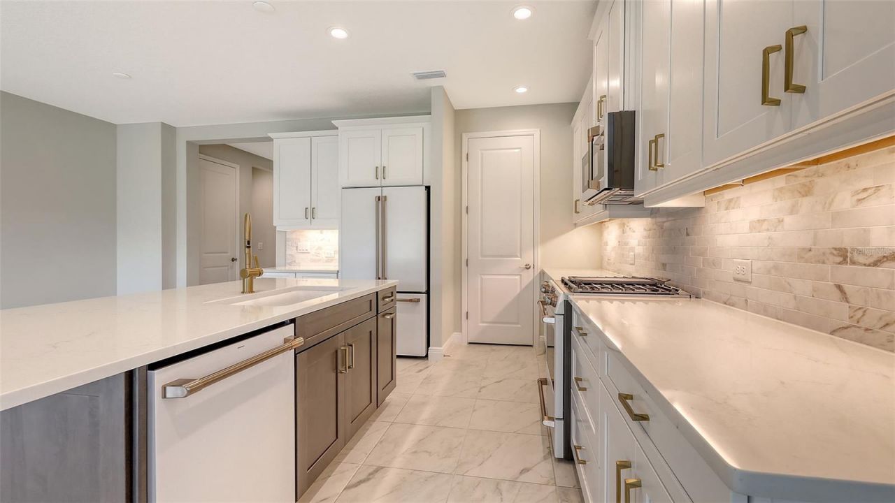 2250 Lady Palm Loop, Bradenton, FL 34212 Photo