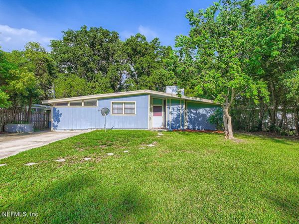 794 LA MARCHE Drive, Jacksonville, FL 32205