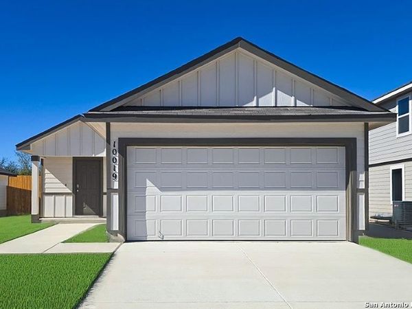 10019 De Allende Path, San Antonio, TX 78221