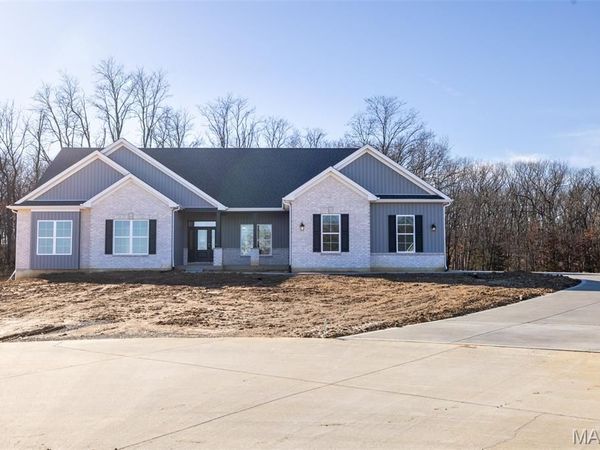 300 Schaper Estates Xing, Foristell, MO 63348