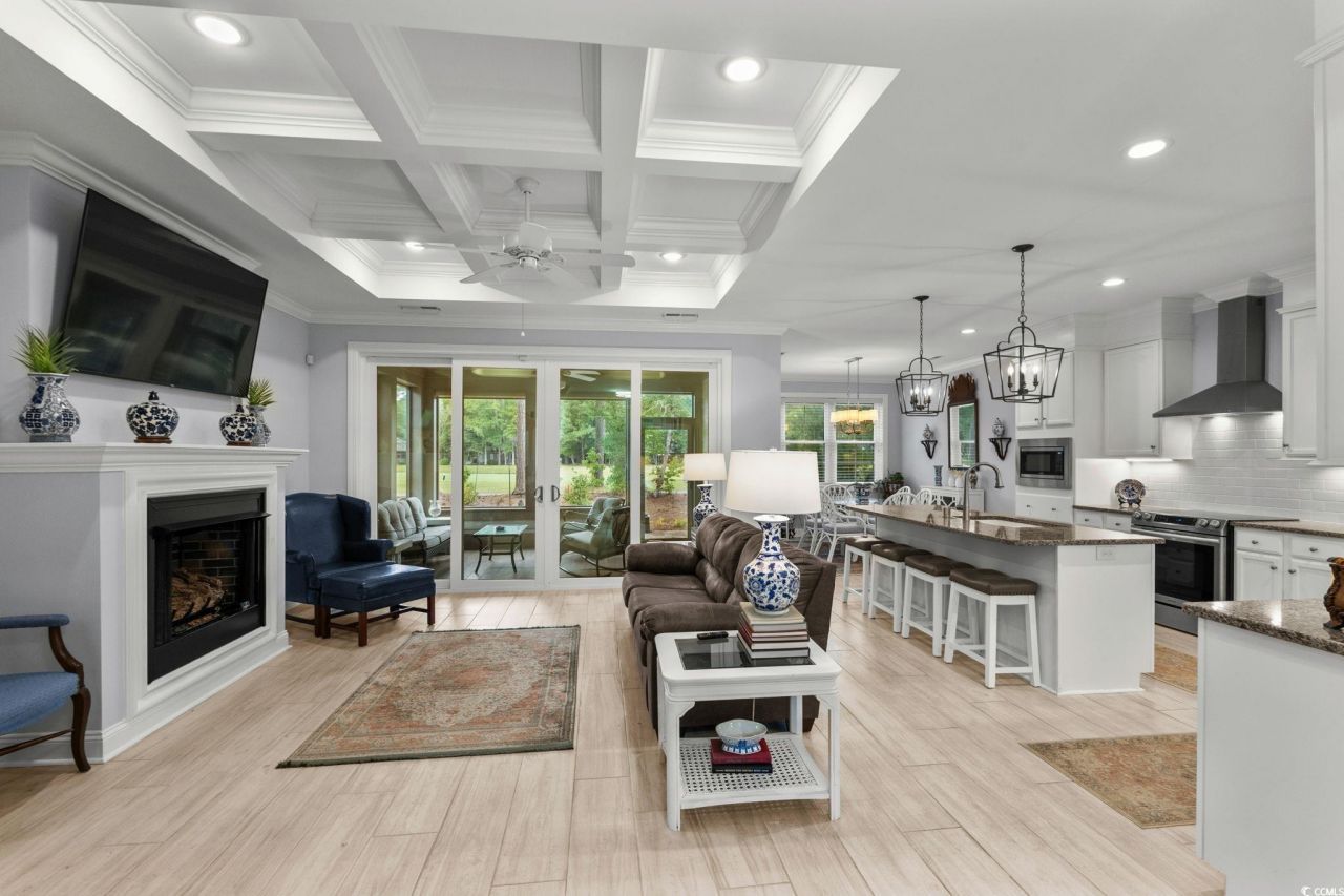 1222 Spinnaker Dr. Photo 8