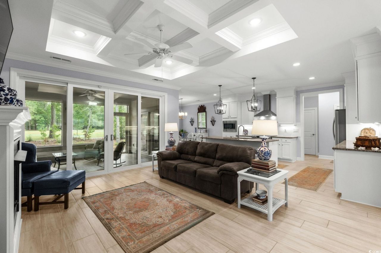 1222 Spinnaker Dr. Photo 9