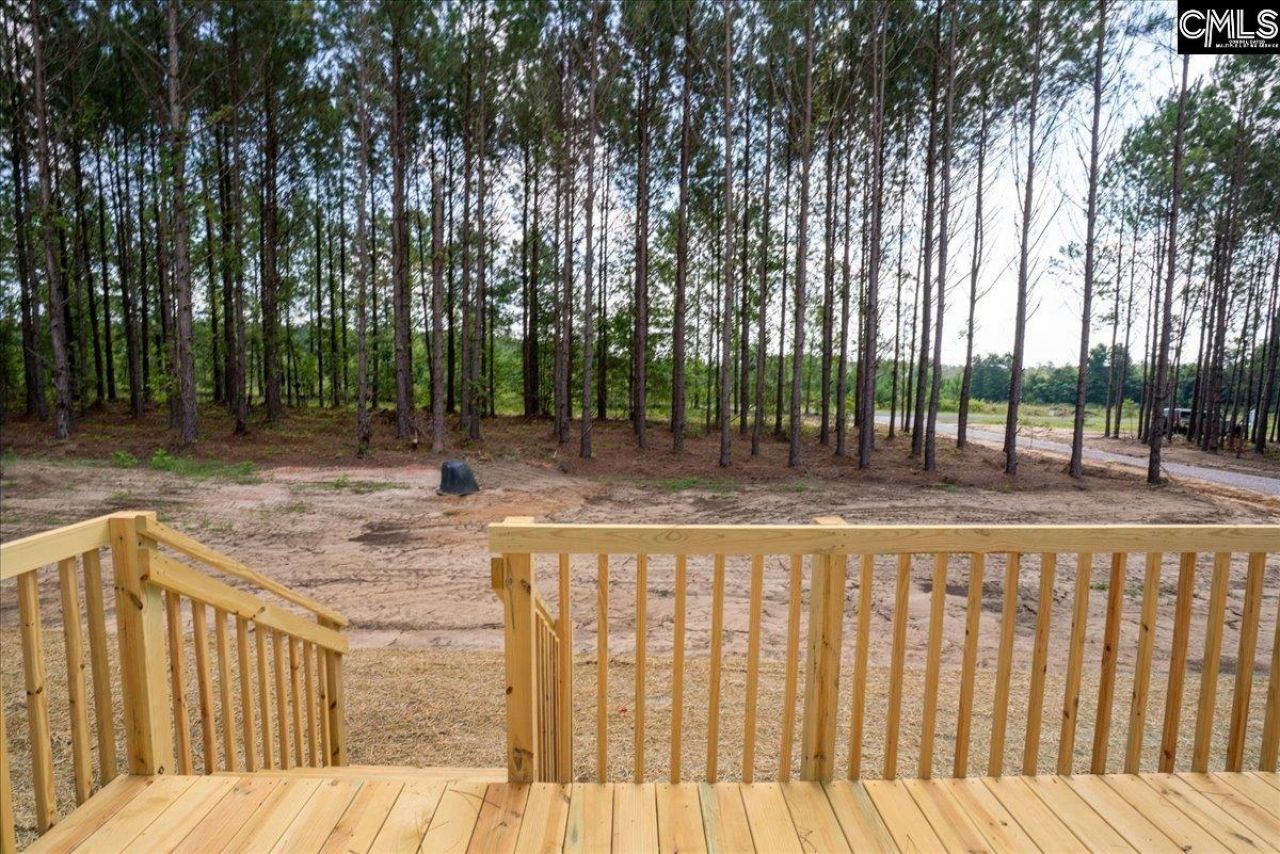 846 Horses Neck Road Photo 6