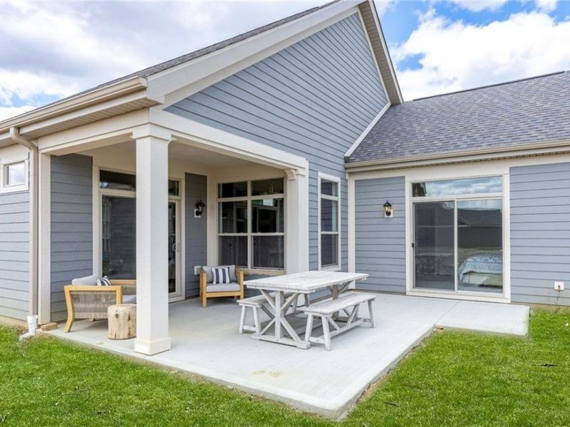 4304 Evergreen Court, Unit 61, North Canton, OH 44720 Photo 3