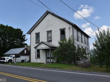 3422 N CLEAR RIDGE ROAD, HUSTONTOWN, PA 17229