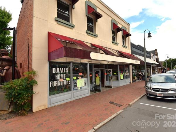 93 N Main Street, Waynesville, NC 28786