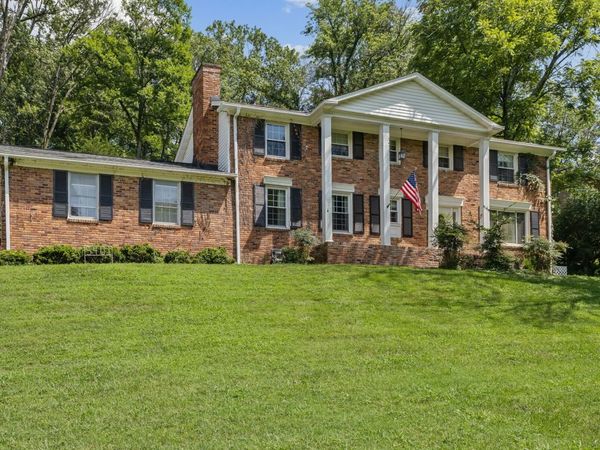 5401 Forest Acres Dr, Nashville, TN 37220