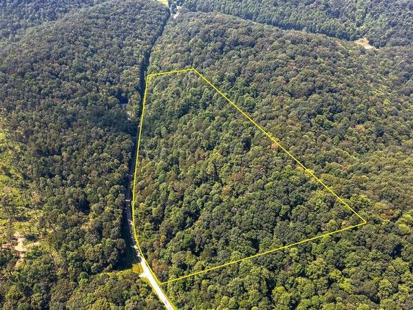 24272 Conrad Road, Laurelville, OH 43135