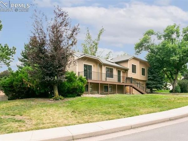 935 Popes Valley Drive, Colorado Springs, CO 80919