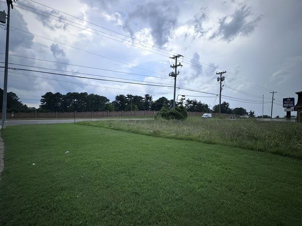 2255 Fort Campbell Blvd, Clarksville, TN 37042