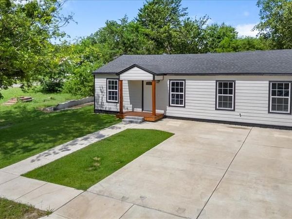 1826 Wellington Street, Greenville, TX 75401