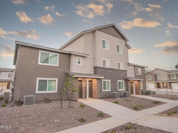 12570 N COTTON Lane, Unit 29-32, Surprise, AZ 85388