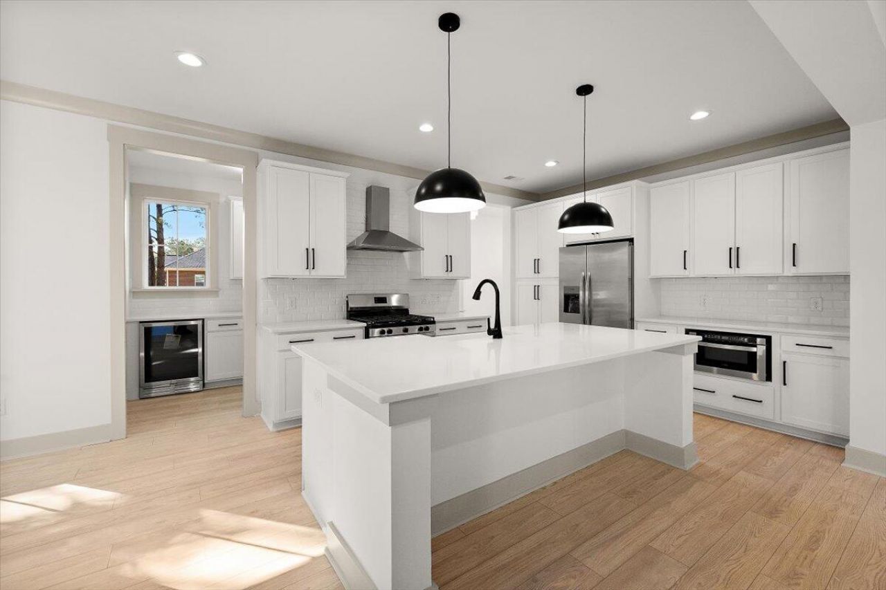 1500 Eagle Landing Boulevard Photo 12