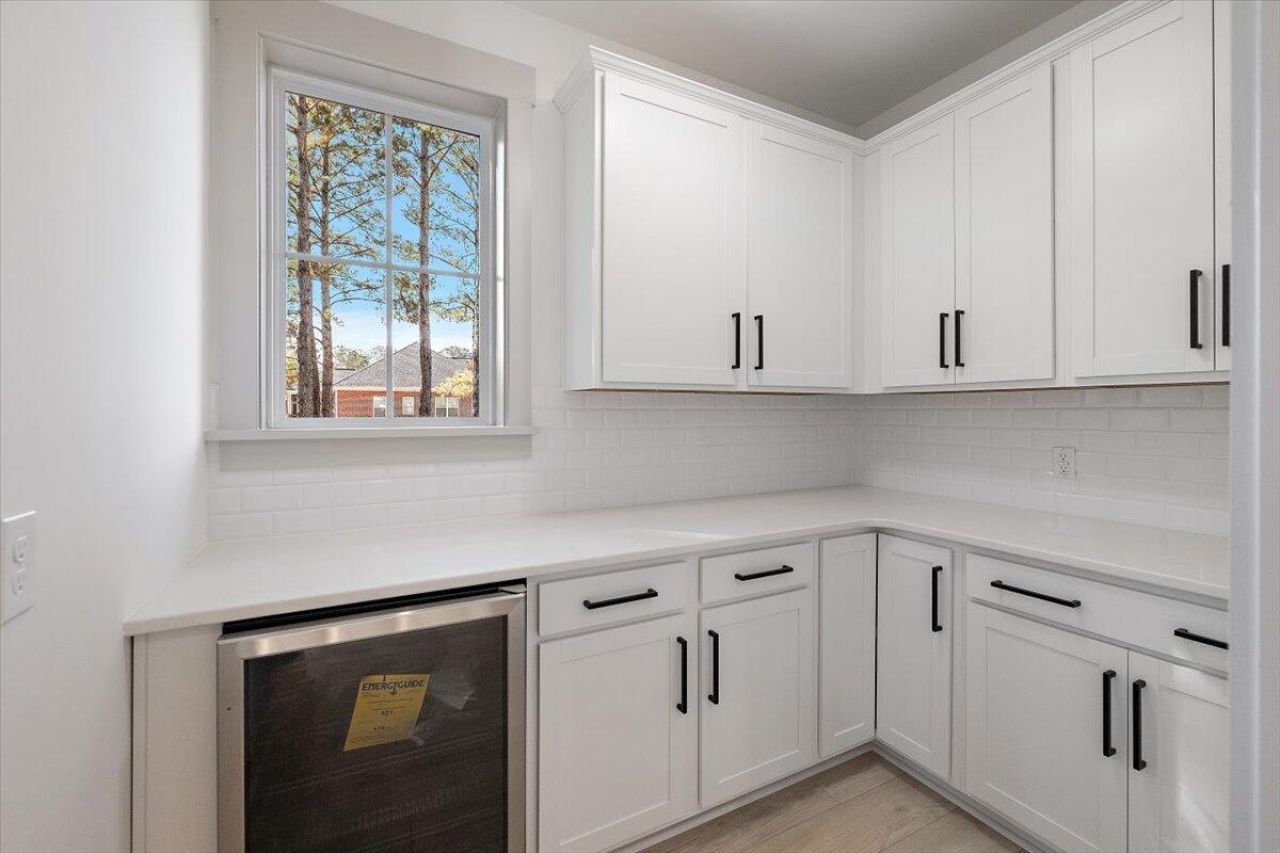 1500 Eagle Landing Boulevard Photo 14