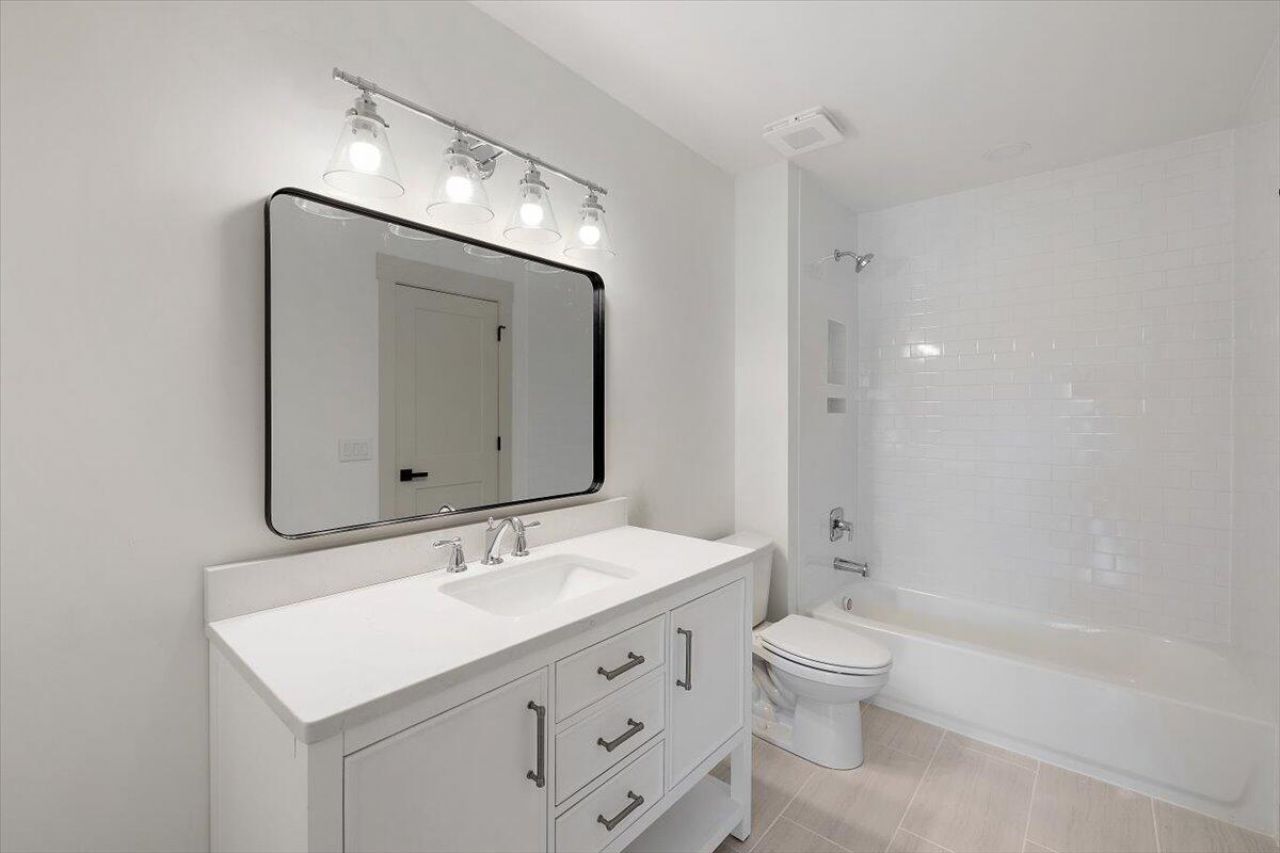 1500 Eagle Landing Boulevard Photo 25