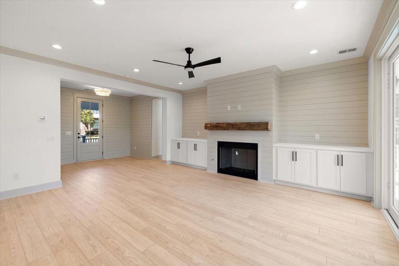 1500 Eagle Landing Boulevard Photo 6