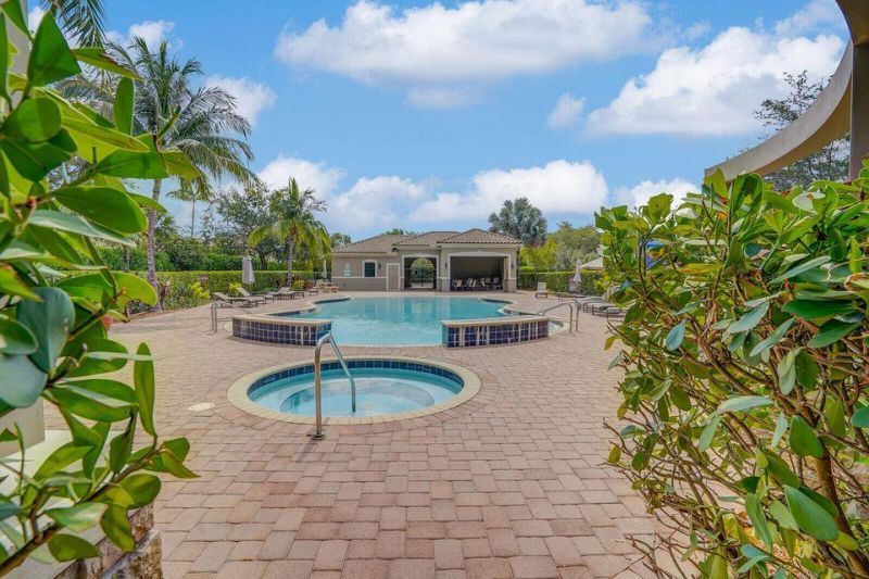 8822 Willow Cove Lane, Lake Worth, FL 33467 Photo