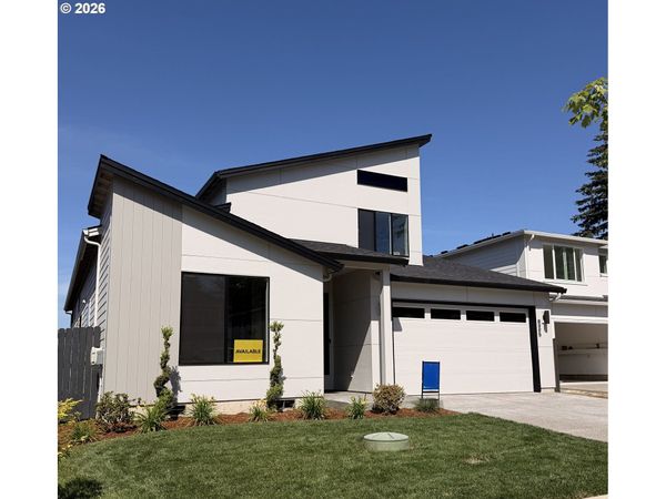 8325 N HARGRAVE ST, Camas, WA 98607