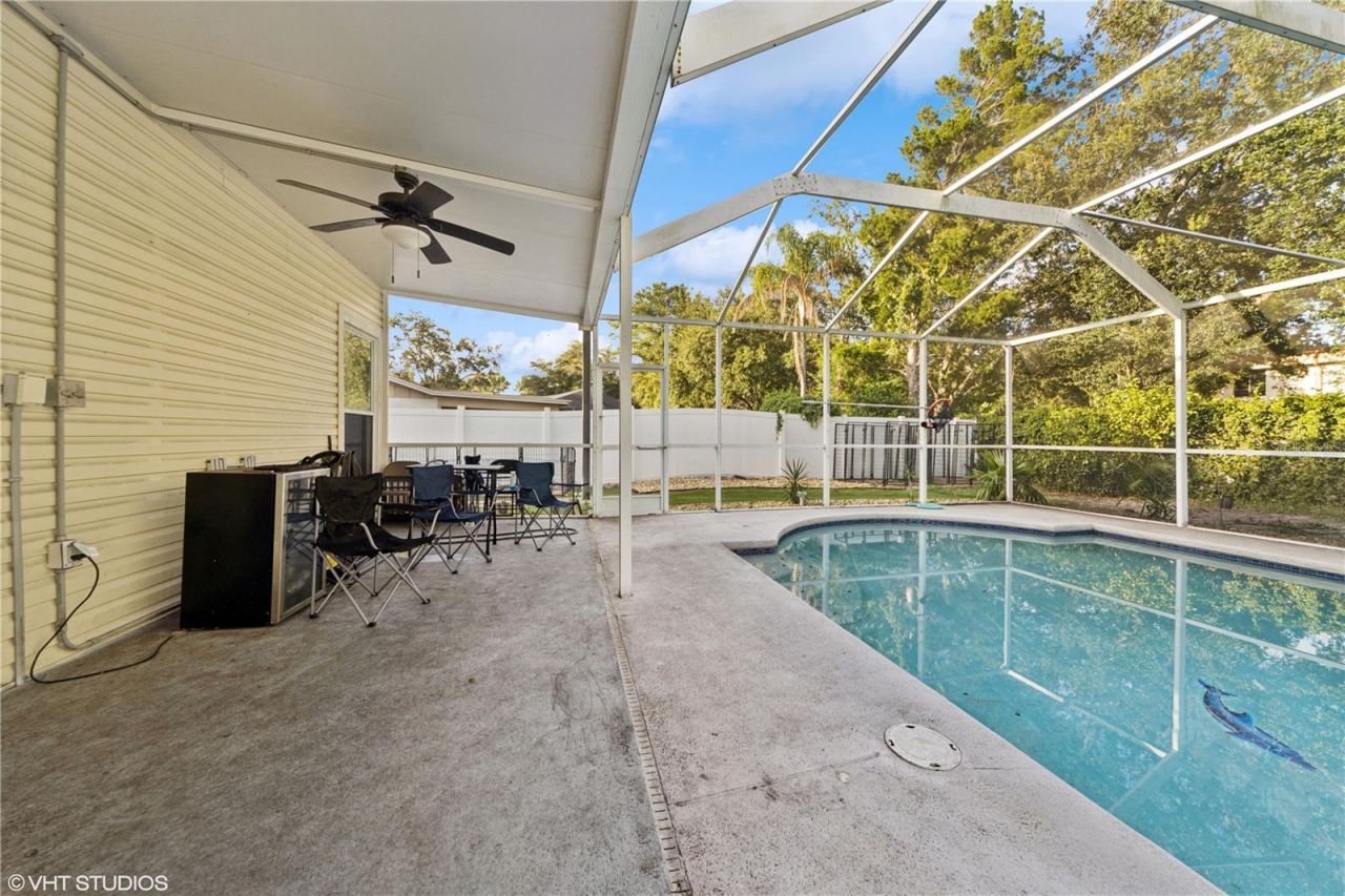 4907 Country Aire Lane, Tampa, FL 33624 Photo