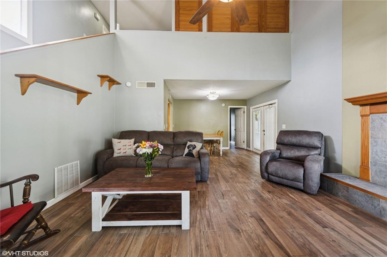 4907 Country Aire Lane, Tampa, FL 33624 Photo