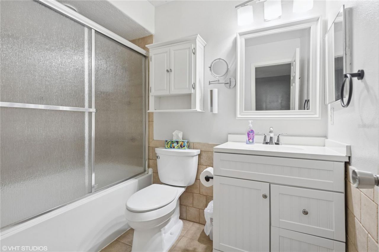 4907 Country Aire Lane, Tampa, FL 33624 Photo