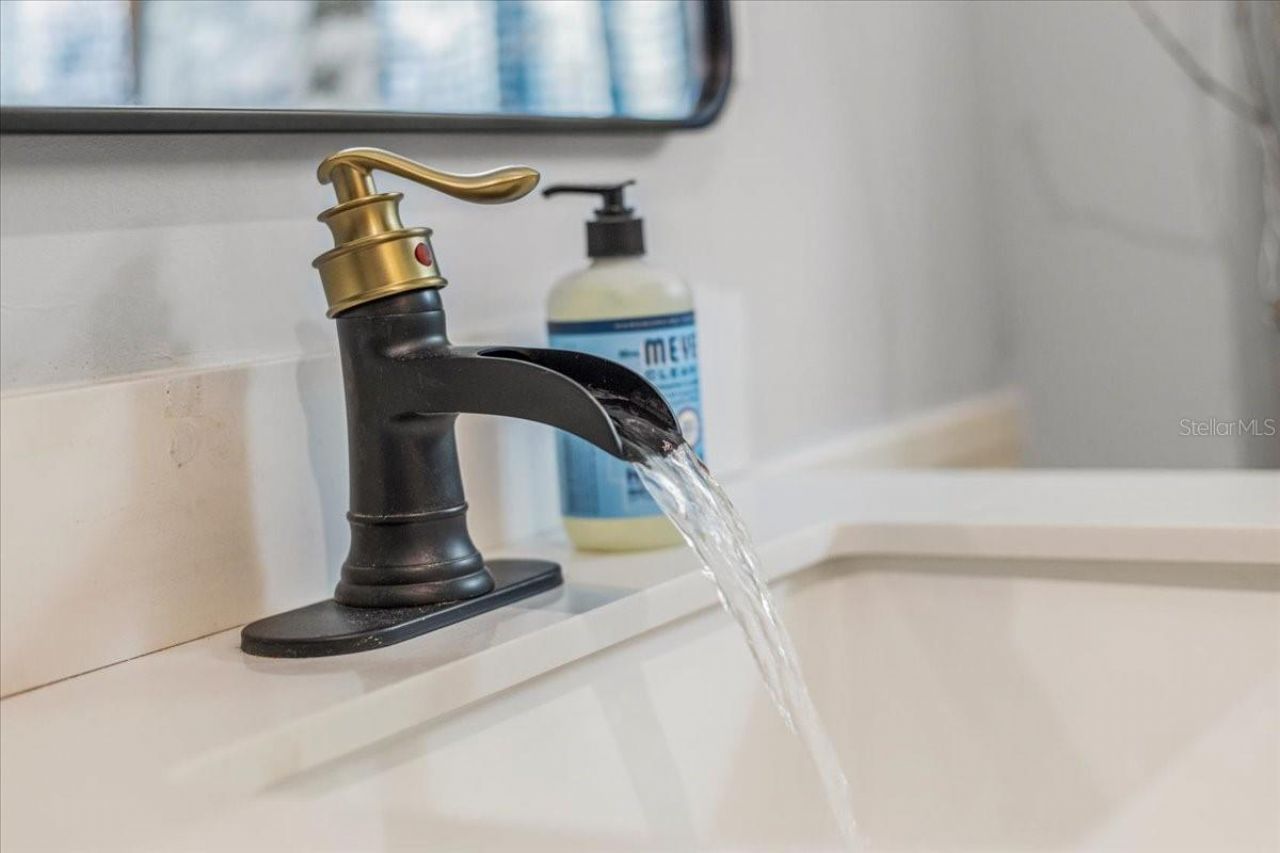 631 NW 172nd Lane, Trenton, FL 32693 Photo