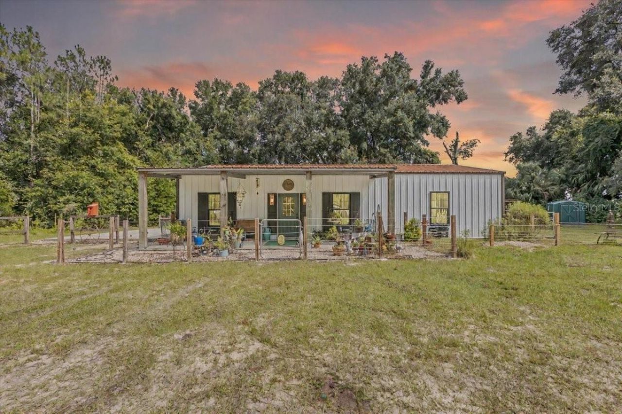 631 NW 172nd Lane, Trenton, FL 32693 Photo