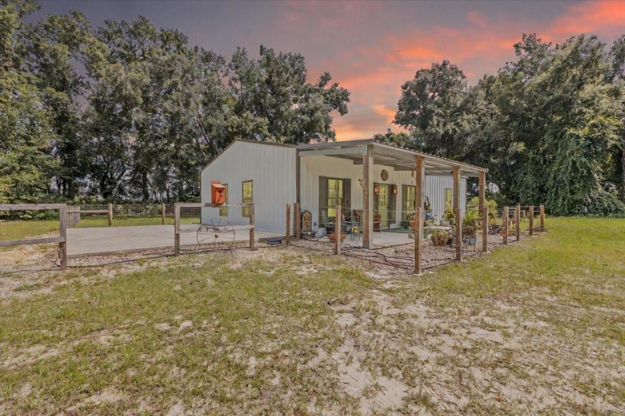 631 NW 172nd Lane, Trenton, FL 32693 Photo