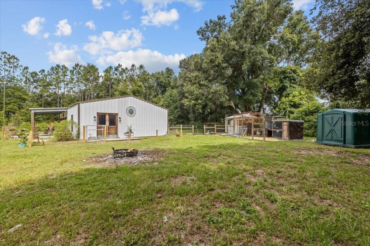 631 NW 172nd Lane, Trenton, FL 32693 Photo